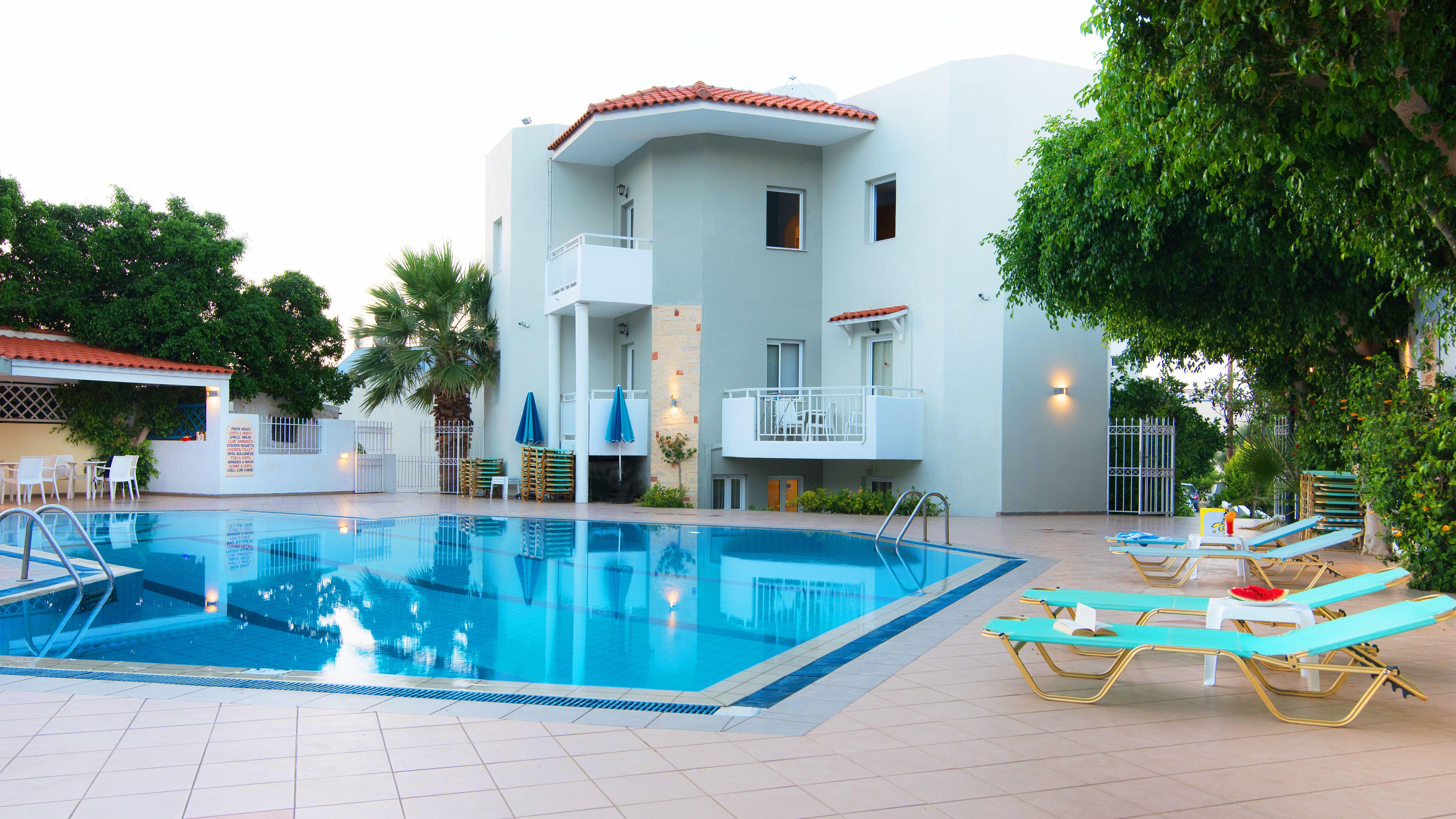 Melissa Apartments, Studios & Suites Malia  Bagian luar foto