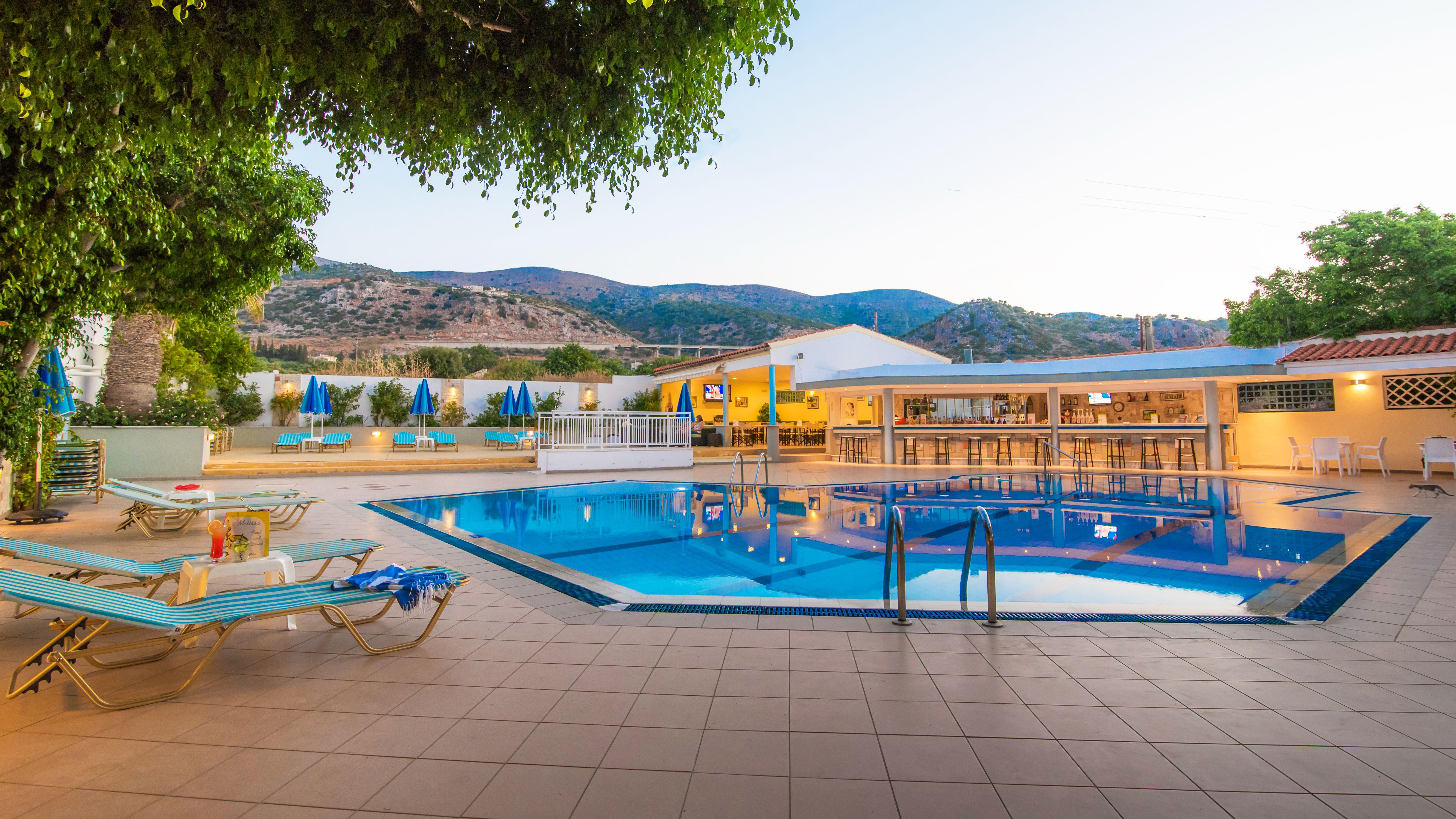 Melissa Apartments, Studios & Suites Malia  Bagian luar foto