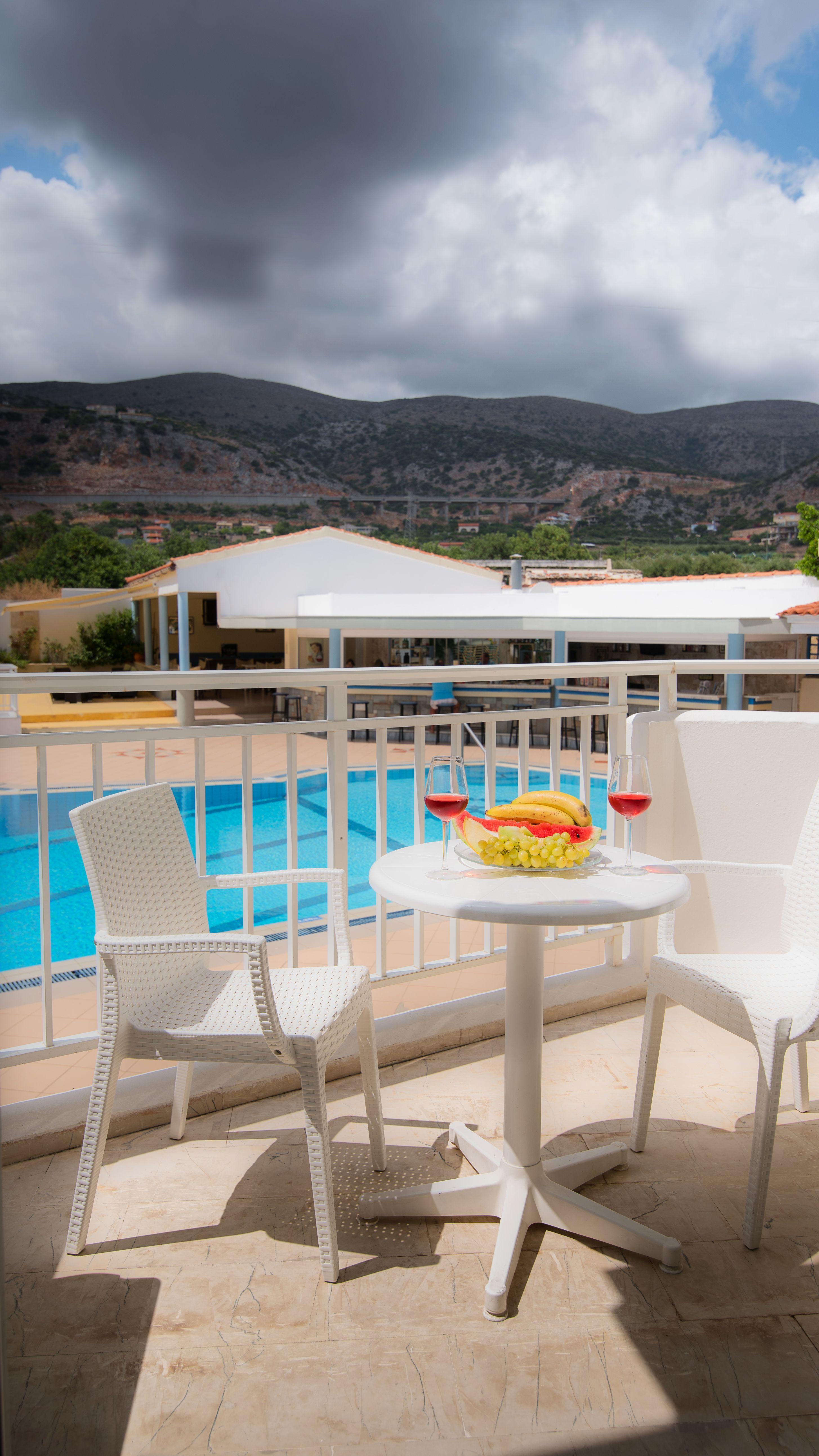 Melissa Apartments, Studios & Suites Malia  Bagian luar foto