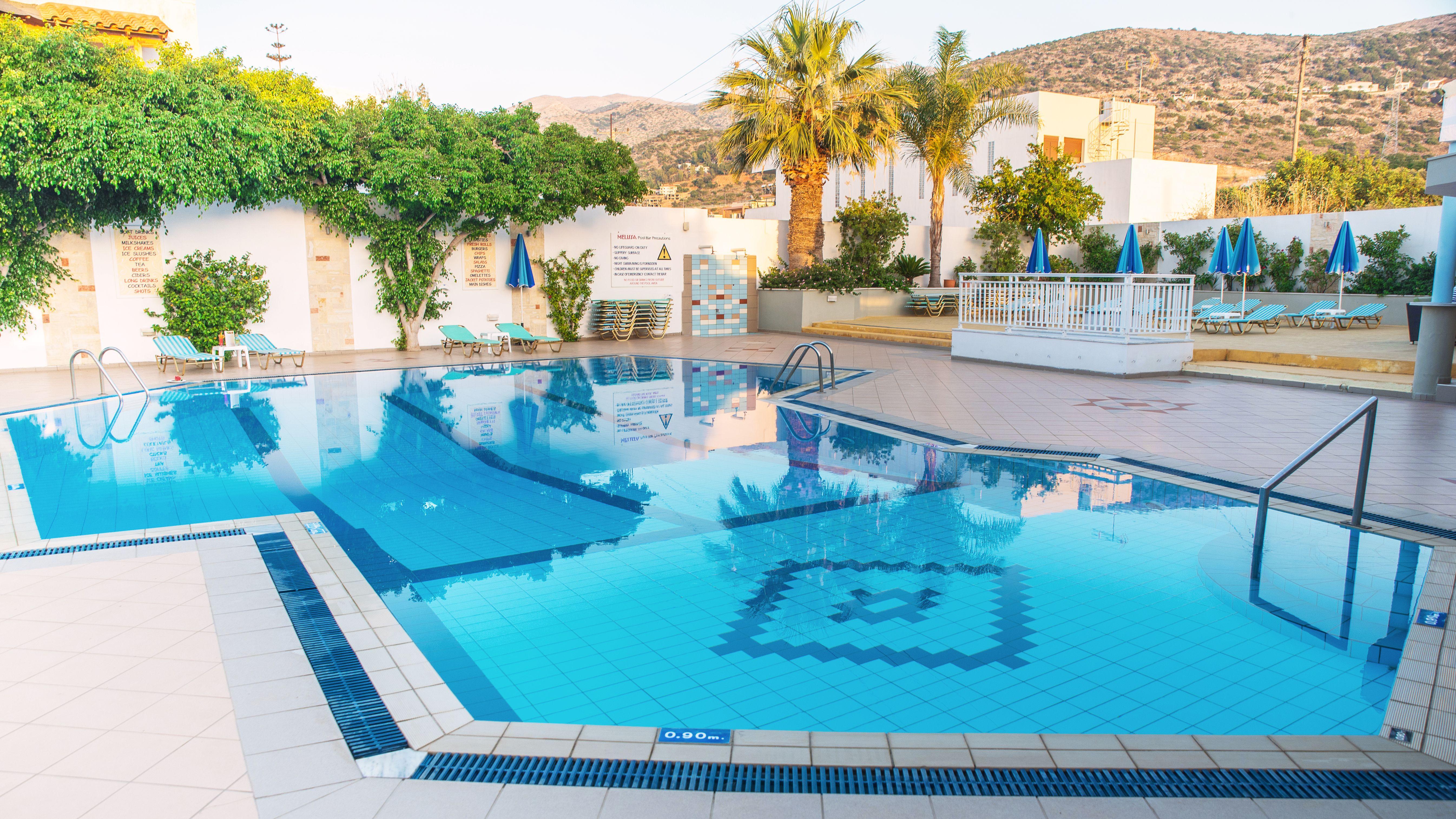 Melissa Apartments, Studios & Suites Malia  Bagian luar foto