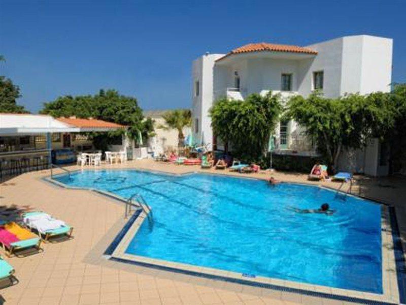 Melissa Apartments, Studios & Suites Malia  Bagian luar foto