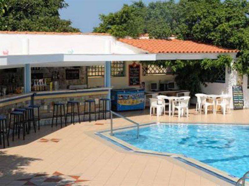 Melissa Apartments, Studios & Suites Malia  Bagian luar foto
