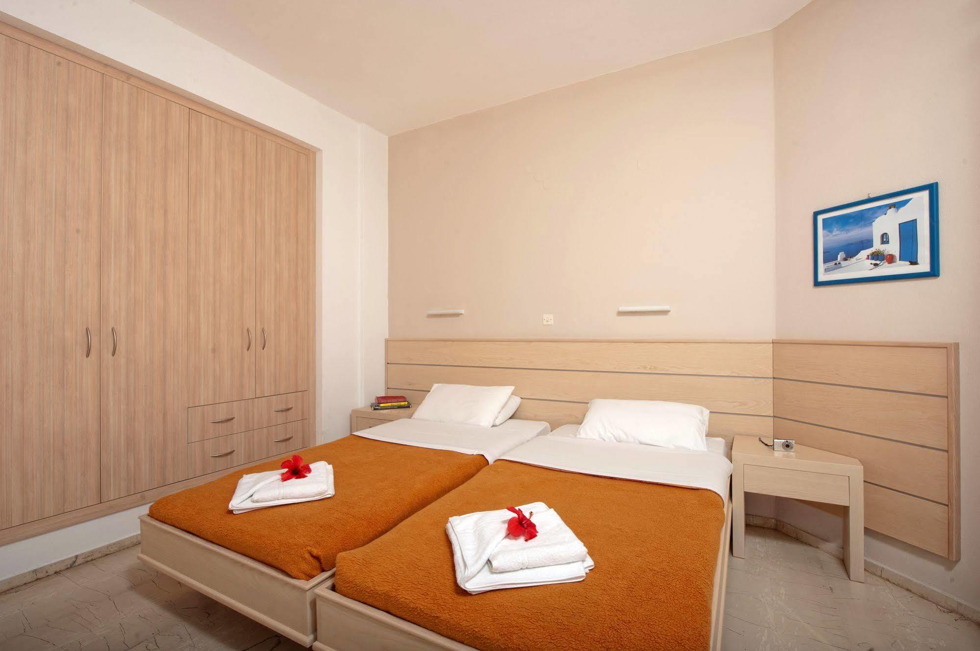 Melissa Apartments, Studios & Suites Malia  Bagian luar foto